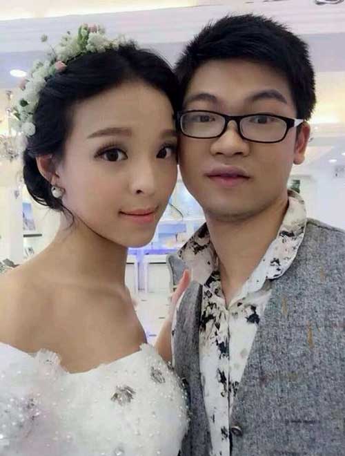 炉石传说主播板娘和会长结婚照