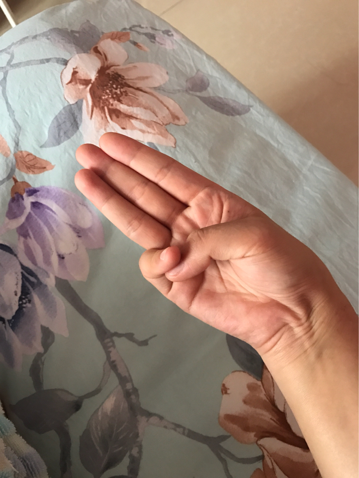 【论坛app专属活动】听说这个手势很难?